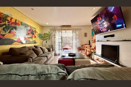 Casa à venda com 3 quartos, 230m² em Brooklin, São Paulo
