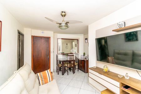 Sala de apartamento à venda com 2 quartos, 51m² em Olaria, Rio de Janeiro