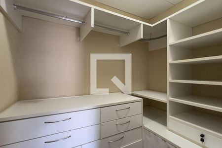 Closet do Quarto 1 de apartamento à venda com 2 quartos, 87m² em Jardim Zaira, Guarulhos