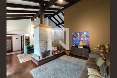 Sala de casa para alugar com 3 quartos, 326m² em Cavalhada, Porto Alegre