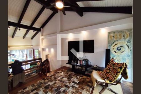 Sala de casa para alugar com 3 quartos, 326m² em Cavalhada, Porto Alegre