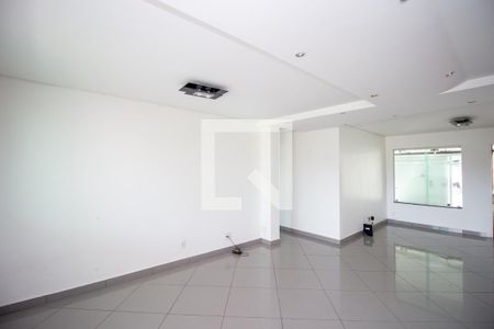 Sala de casa à venda com 5 quartos, 380m² em Jardim Laguna, Contagem