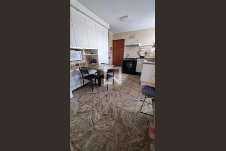 Apartamento à venda com 139m², 4 quartos e 1 vagaCozinha