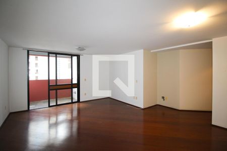 Apartamento à venda com 3 quartos, 120m² em Moema, São Paulo