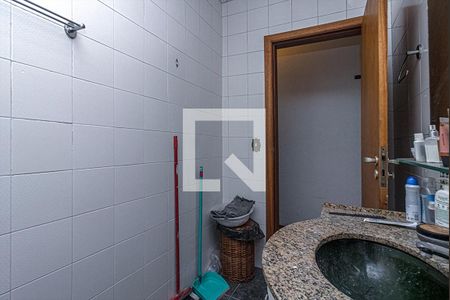 banheiro social_4 de casa à venda com 3 quartos, 100m² em Jardim Maria Estela, São Paulo