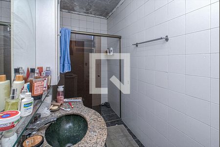 banheiro social_2 de casa à venda com 3 quartos, 100m² em Jardim Maria Estela, São Paulo