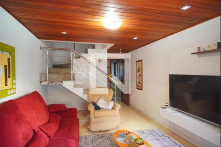 Sala de Estar de casa à venda com 3 quartos, 150m² em Jardim Itu, Porto Alegre