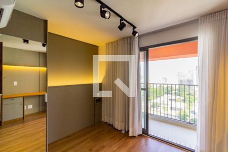 Sala-Quarto de kitnet/studio à venda com 1 quarto, 28m² em Santo Amaro, São Paulo