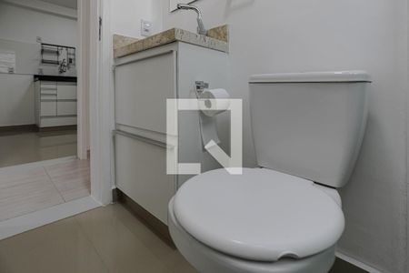 Banheiro de apartamento para alugar com 1 quarto, 40m² em Vila Mogilar, Mogi das Cruzes