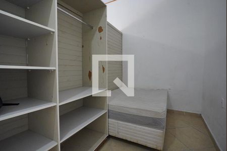 Quarto de kitnet/studio para alugar com 1 quarto, 60m² em Rio Tavares, Florianópolis