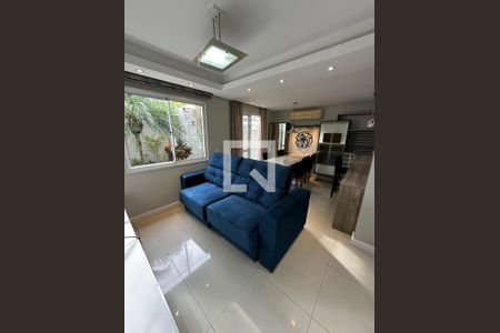 Sala de casa de condomínio para alugar com 3 quartos, 155m² em Estância Velha, Canoas