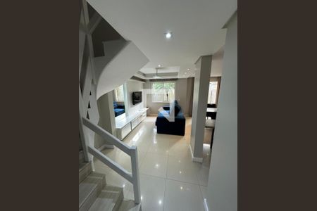 Sala de casa de condomínio para alugar com 3 quartos, 155m² em Estância Velha, Canoas