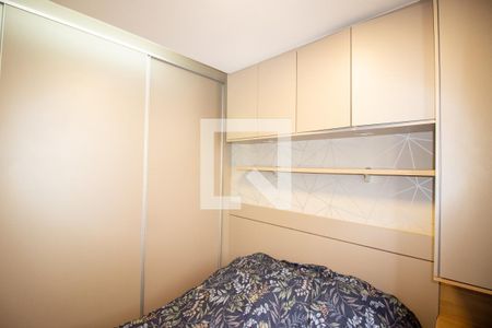 Quarto 2 de apartamento para alugar com 2 quartos, 42m² em Tres Barras, Contagem