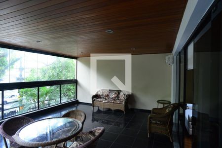 Varanda de apartamento para alugar com 5 quartos, 221m² em Barra da Tijuca, Rio de Janeiro