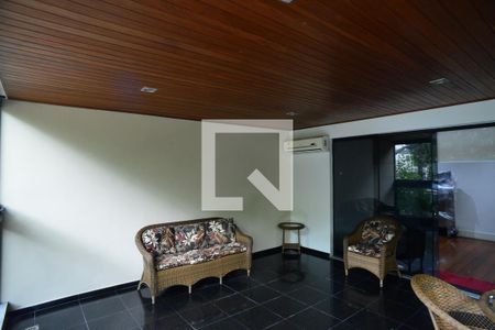 Varanda de apartamento para alugar com 5 quartos, 221m² em Barra da Tijuca, Rio de Janeiro