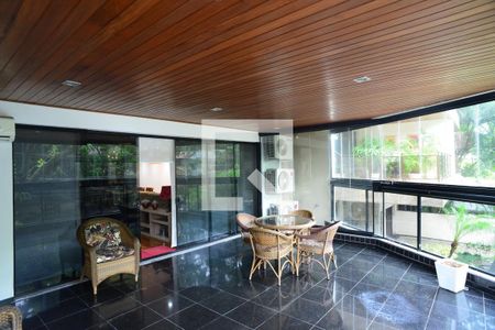 Varanda de apartamento para alugar com 5 quartos, 221m² em Barra da Tijuca, Rio de Janeiro