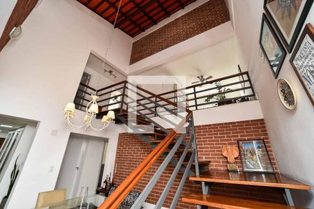 Sala de casa à venda com 4 quartos, 480m² em Jardim Itu, Porto Alegre