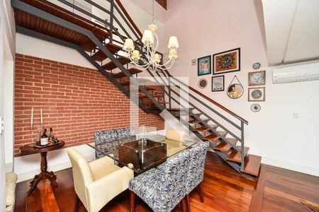 Sala de casa à venda com 4 quartos, 480m² em Jardim Itu, Porto Alegre