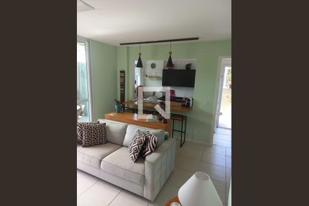 Sala de casa de condomínio à venda com 3 quartos, 413m² em Mata Paca, Rio de Janeiro