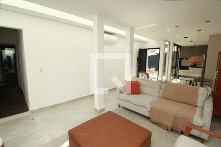 Sala de casa à venda com 3 quartos, 126m² em Jardim Cambui, Santo André