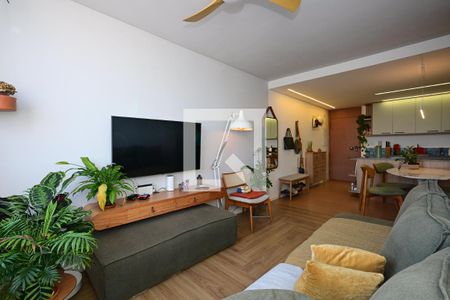 Sala de apartamento à venda com 3 quartos, 75m² em Jardim Piracuama, São Paulo