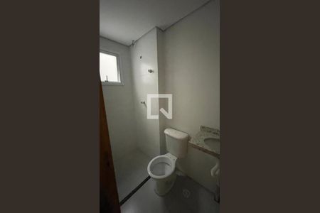 Banheiro de kitnet/studio para alugar com 1 quarto, 15m² em Vila Esperança, São Paulo