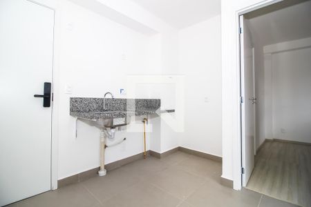 Sala / Cozinha de apartamento para alugar com 1 quarto, 29m² em Pompeia, São Paulo