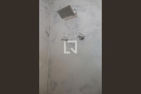 Banheiro de kitnet/studio à venda com 1 quarto, 23m² em Perdizes, São Paulo