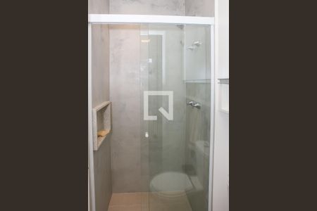 Banheiro de kitnet/studio à venda com 1 quarto, 23m² em Perdizes, São Paulo