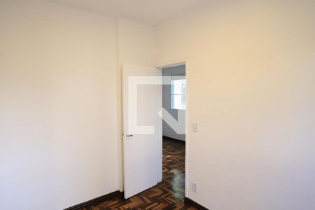 Quarto 1 de apartamento para alugar com 2 quartos, 66m² em Ipiranga, Belo Horizonte