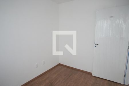 Quarto 2 de apartamento para alugar com 2 quartos, 40m² em Taquara, Rio de Janeiro