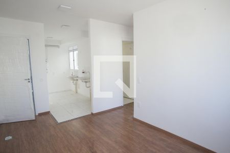 Sala de apartamento para alugar com 2 quartos, 40m² em Taquara, Rio de Janeiro