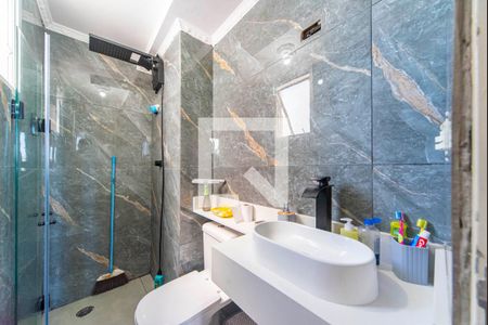 Banheiro  de apartamento à venda com 2 quartos, 54m² em Jardim do Estádio, Santo André