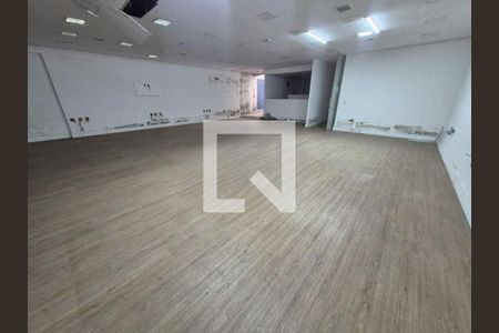 Casa para alugar com 6 quartos, 400m² em Indianópolis, São Paulo