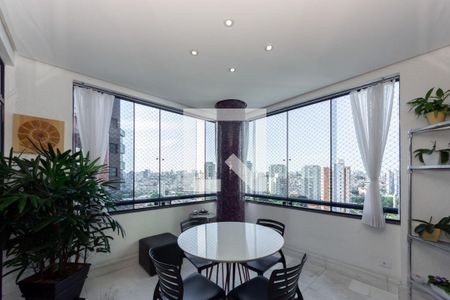 Apartamento para alugar com 4 quartos, 289m² em Jardim Avelino, São Paulo