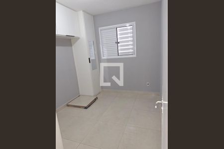 Quarto de apartamento para alugar com 2 quartos, 45m² em Vila Carmosina, São Paulo