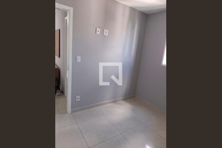 Quarto de apartamento para alugar com 2 quartos, 45m² em Vila Carmosina, São Paulo