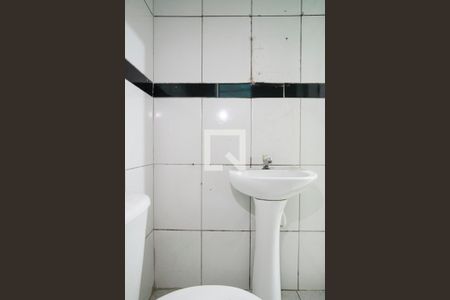 Banheiro de kitnet/studio para alugar com 1 quarto, 32m² em Vila Palmares, São Caetano do Sul