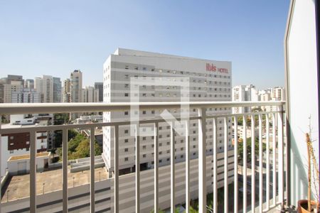 Varanda de kitnet/studio para alugar com 1 quarto, 28m² em Vila Nova Conceição, São Paulo