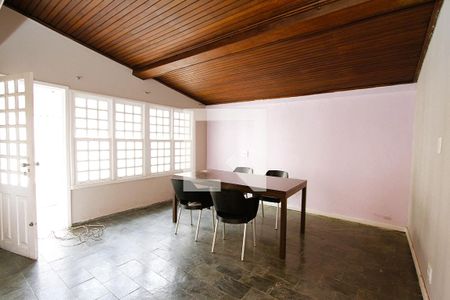 Apartamento para alugar com 4 quartos, 135m² em Santo Antônio, Belo Horizonte