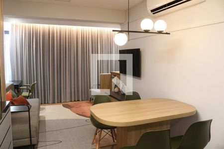 Sala Cozinha Integrada de apartamento para alugar com 1 quarto, 44m² em Perdizes, São Paulo