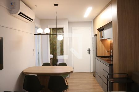 Sala Cozinha Integrada de apartamento para alugar com 1 quarto, 44m² em Perdizes, São Paulo