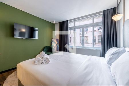 Sala/Quarto de apartamento à venda com 1 quarto, 25m² em Centro Histórico, Porto Alegre