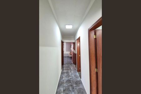 Corredor  de casa à venda com 3 quartos, 270m² em Jardim dos Oliveiras, Campinas