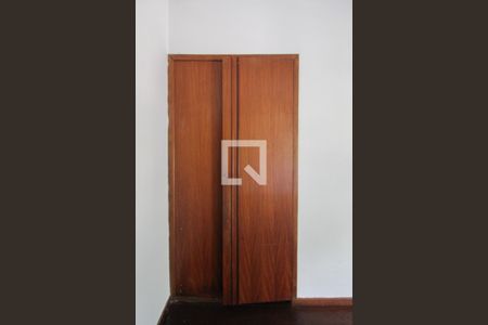 Closet da suíte de apartamento para alugar com 3 quartos, 96m² em Letícia, Belo Horizonte