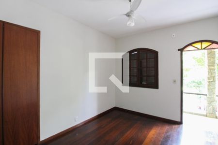 Suíte de apartamento para alugar com 3 quartos, 96m² em Letícia, Belo Horizonte