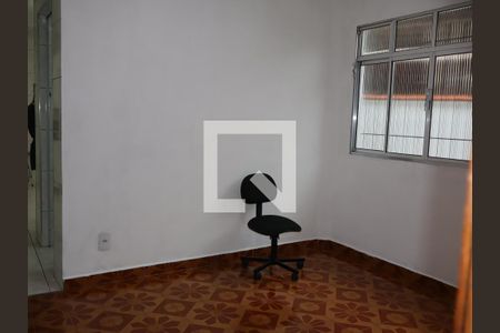 Sala de casa à venda com 2 quartos, 125m² em Parque Santa Madalena, São Paulo
