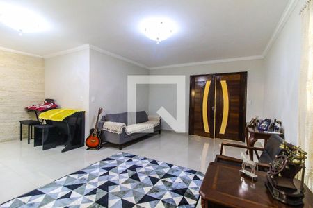 Casa à venda com 5 quartos, 570m² em Itaquera, São Paulo