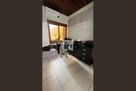 Quarto de apartamento à venda com 2 quartos, 100m² em Petrópolis, Porto Alegre