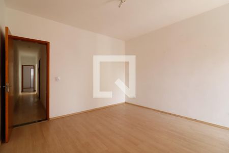 Suíte 1 de casa à venda com 3 quartos, 300m² em Vila Granada, São Paulo